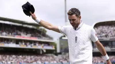 “The best job in the world  is playing for England”, says James Anderson